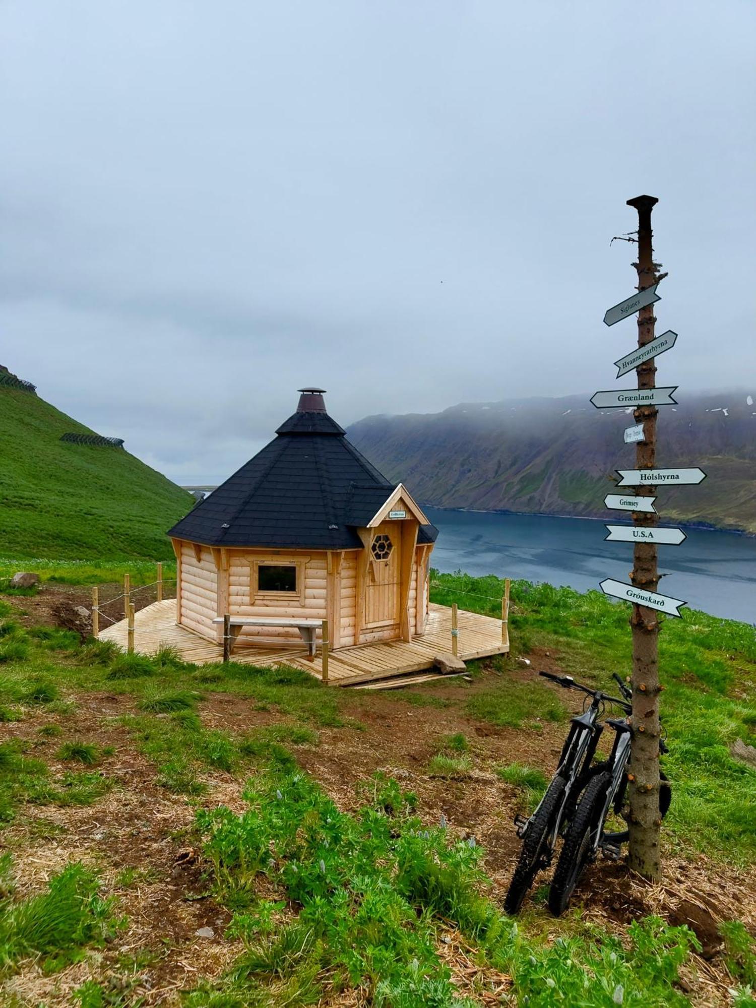 Landakot The Perfect Getaway By Staynorth Siglufjordur Exterior photo